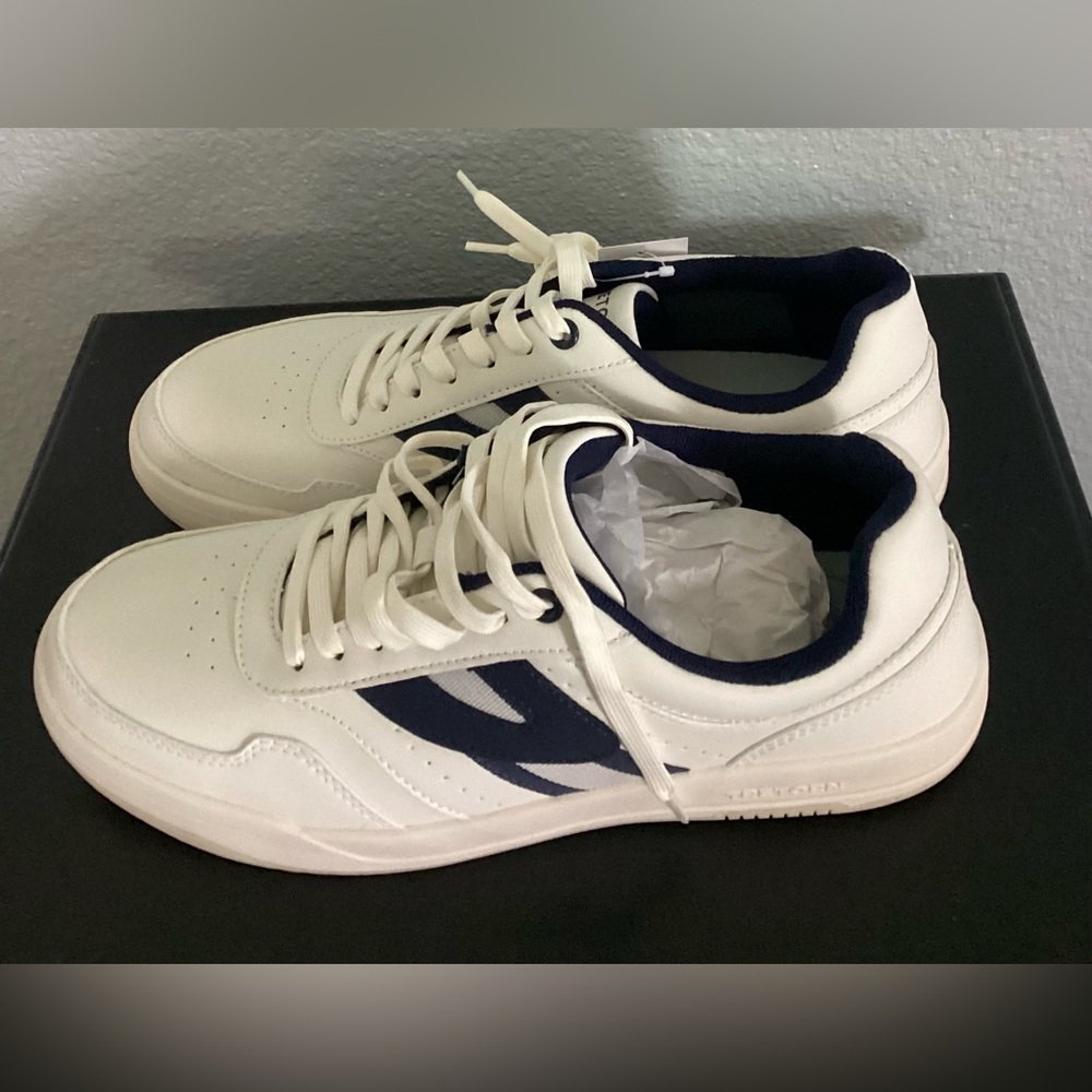 Tretorn Sneakers. NWT